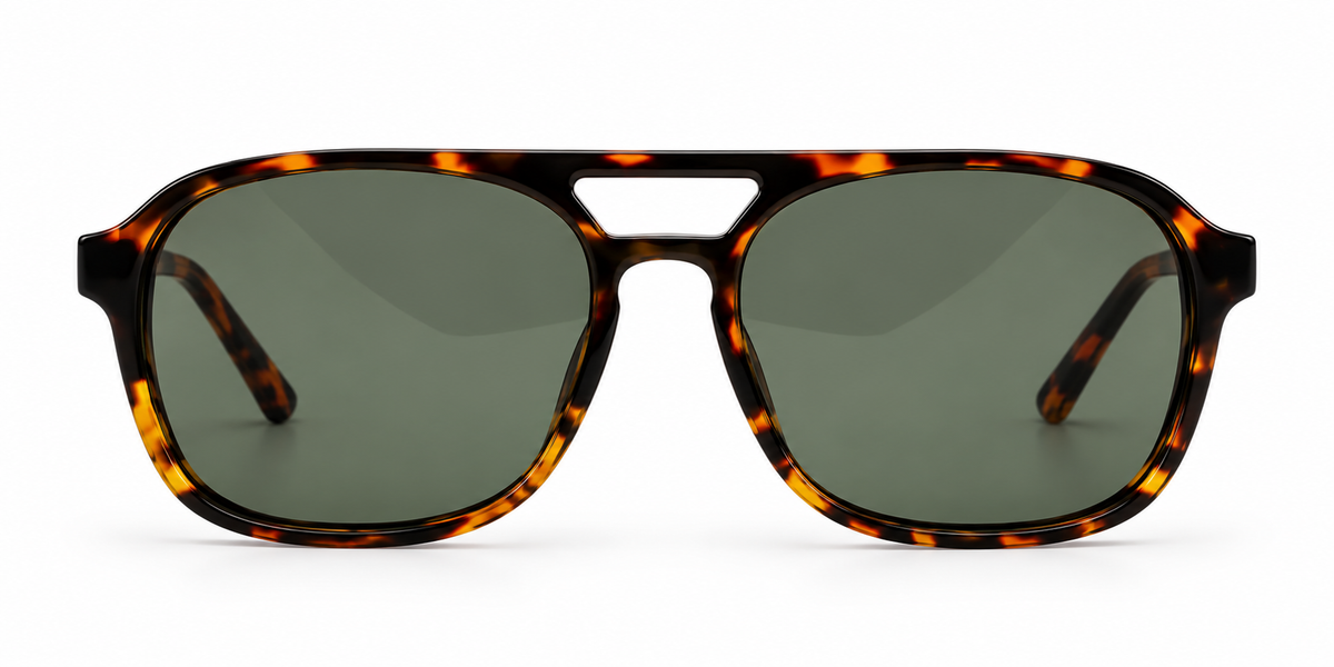 SET 02 — Monday sunglasses in Tortoiseshell with green lenses, front view