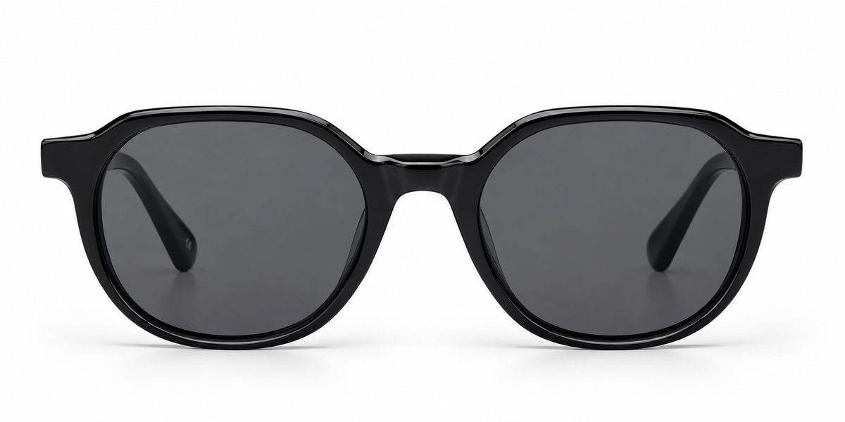 SET 04 — Picnic sunglasses in Black with grey lenses, front view